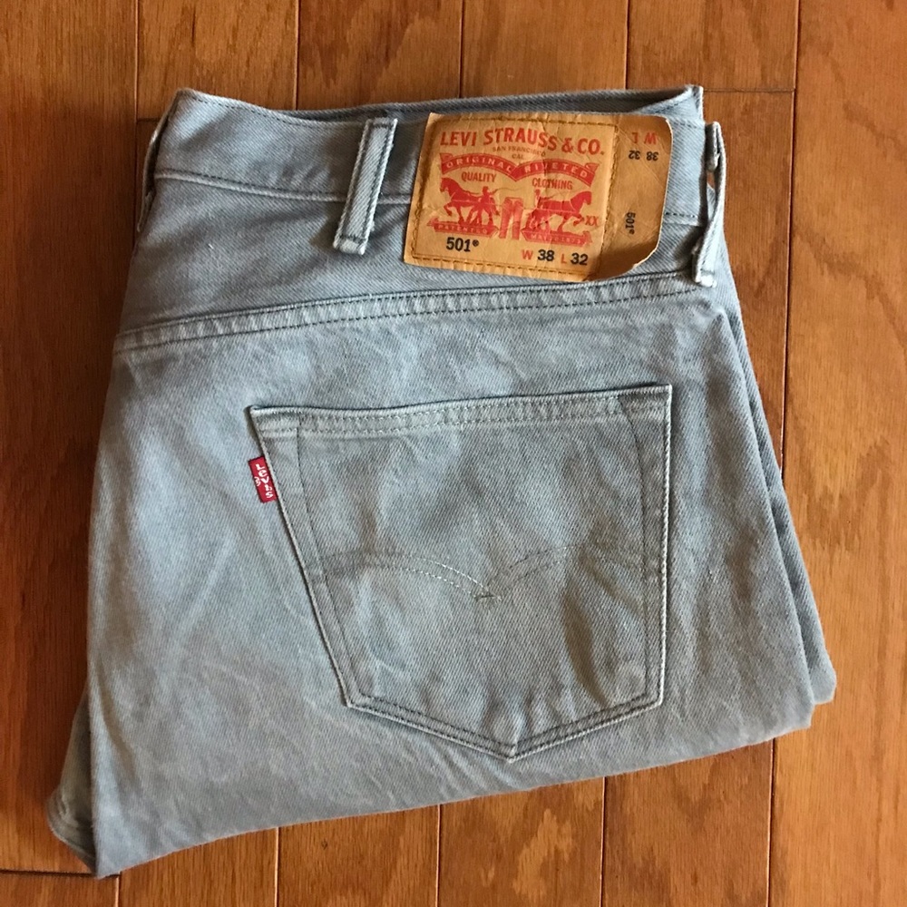 Men’s Faded Light Blue 501 Button 🪰Levi’s Jeans! - Picture 11 of 11